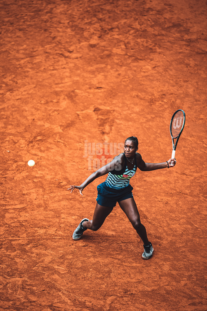Tennis | Frauen | WTA Tour 250 | European Open Hamburg | Noma Noha Akugue (GER) vs. Martina Trevisan (ITA) | 27.07.2023 | Noma Noha Akugue (GER)
