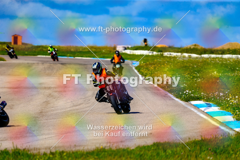 091-5863 | Hier findet Ihr Bilder von Touristenfahrten auf der Nürburgring Nordschleife oder von anderen Veranstaltungen die ich besucht habe. Viel Spass beim Durch Schauen 