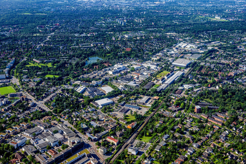Hamburg_Wandsbek_Rahlau_Gewerbegebiet_ELS_1231050823 | HAMBURG 05.08.2023 Gewerbegebiet und Firmenansiedlung " Rahlau " in Hamburg, Deutschland. // Industrial estate and company settlement " Rahlau " in Hamburg, Germany. Foto: Martin Elsen