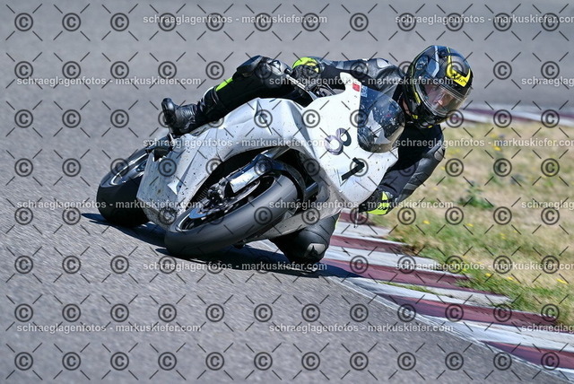 26bt04-0373 | markuskiefer.com - Realisiert mit Pictrs.com