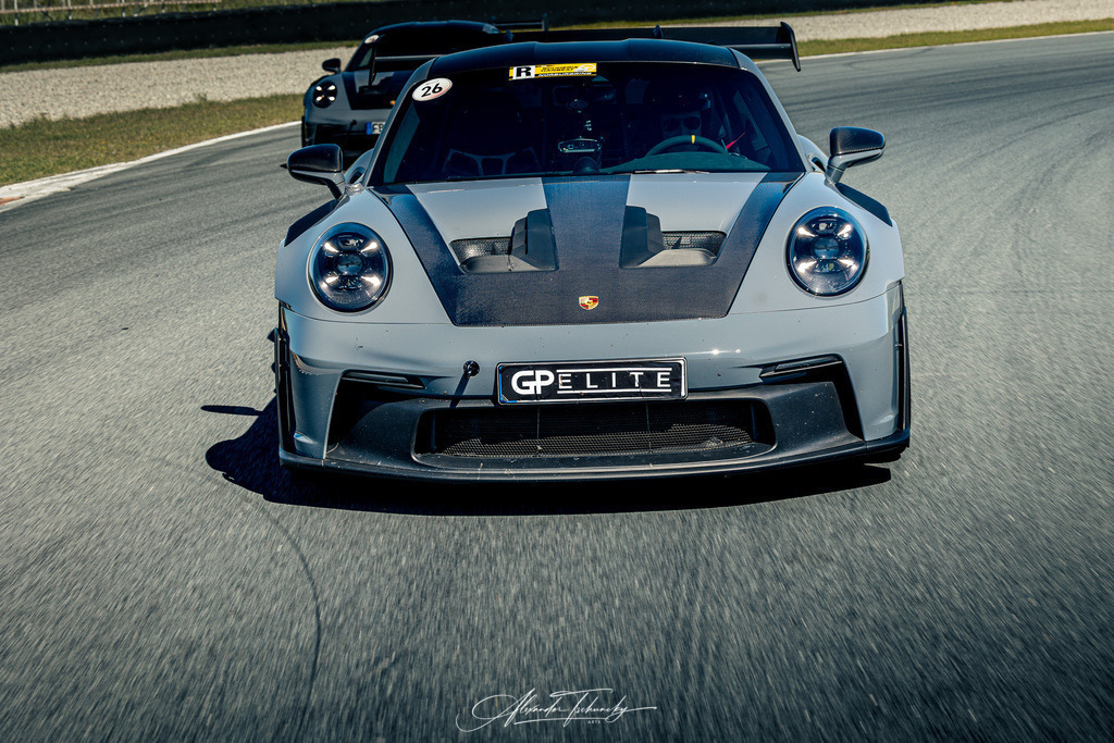R6AT6447 _Alexander Tschuncky | Entdecken Sie die faszinierende Welt von Alexander Tschuncky Arts: Kreative Fotografie, atemberaubende Automobilkunst und hochwertiger Bilderdruck. Lassen Sie sich inspirieren! - Realisiert mit Pictrs.com