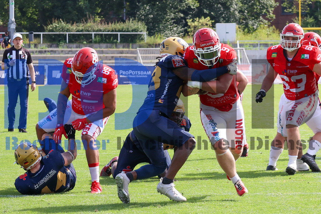 GFL: Potsdam Royals vs. Dresden Monarchs{date} -  | {headline}(Foto: Thomas Sobotzki / BOND) - Realisiert mit Pictrs.com