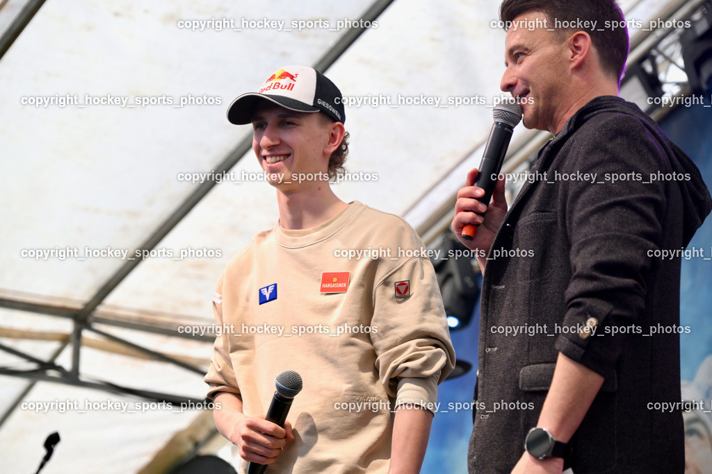 Empfang Daniel Tschofenig | Daniel Tschofenig, Moderator Marco Ventre, Empfang Daniel Tschofenig, Empfang Daniel Tschofenig am 10.05.2025 in Hohenthurn (Mehrzweckhaus Hohenthuurn), Austria, (Photo by Bernd Stefan)