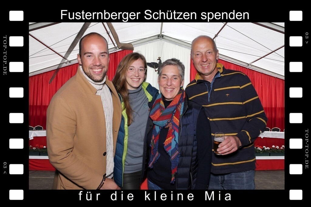 top-top.de 240928-043 | Foto, Video, Fotografie, Videografie, Fotobox, DJ, Discjockey, Musik, Musikbox, Veranstaltung, Photobooth, Amazon, Ebay, Buchtipp, Bestseller, Autor, Verlag, Buch, Wesel, Hamminkeln, NRW, Dinslaken, Rees, Drohne, Hochzeit, Party, Fotobox, Wesel, Fotograf