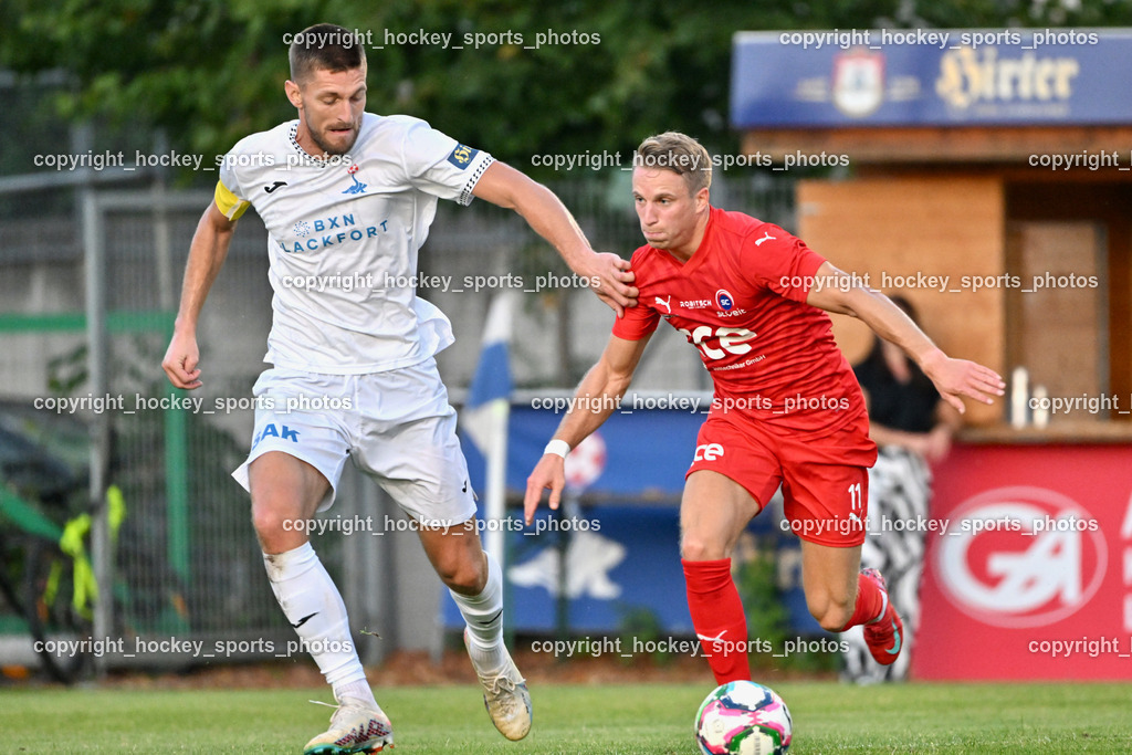SAK vs. SC St. Veit | #22 Leo Ejup SAK, #11 Alexander Hofer SC St. Veit, SAK vs. SC St. Veit, SAK vs. SC St. Veit am 19.09.2025 in Klagenfurt (Sportpark Welzenegg), Austria, (Photo by Bernd Stefan)