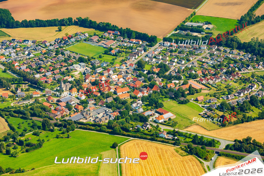 Reelsen Bad Driburg Bild- Das Luftbild wurde 2025 vom UL-Flugzeug heraus erstellt ( keine Drohne bzw. Drohnenaufnahme ) - Hochauflösende Luftaufnahme -Nicht vergleichbar mit Google Maps oder Satelittenbilder- Die Geschenkidee !Mit Lizenz und Bildrechte bestellbar - CC