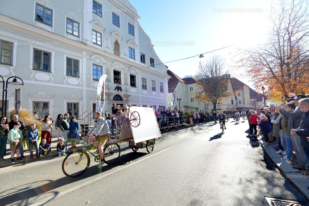 x-news-2022-Okt16-LJ_Erntedank_-RADLER-WTV_4860 | Info aus dem Bezirk Reutte/Ausserfern Tirol sowie eine umfangreiche Bilddatenbank über die gesamte Region: Lechtal, Talkessel Reutte, Tannheimertal, Zwischentoren. Lech, Plansee, Zugspitze, Grenztunnel, B179, Fernpassstraße, Verkehr, Lawinen, Tradition, - Realisiert mit Pictrs.com