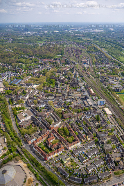Oberhausen240401678 | Luftbild, Wohngebiet Ortsansicht Osterfeld mit Güterbahnhof und Rangierbahnhof Oberhausen-West, Osterfeld, Oberhausen, Ruhrgebiet, Nordrhein-Westfalen, Deutschland