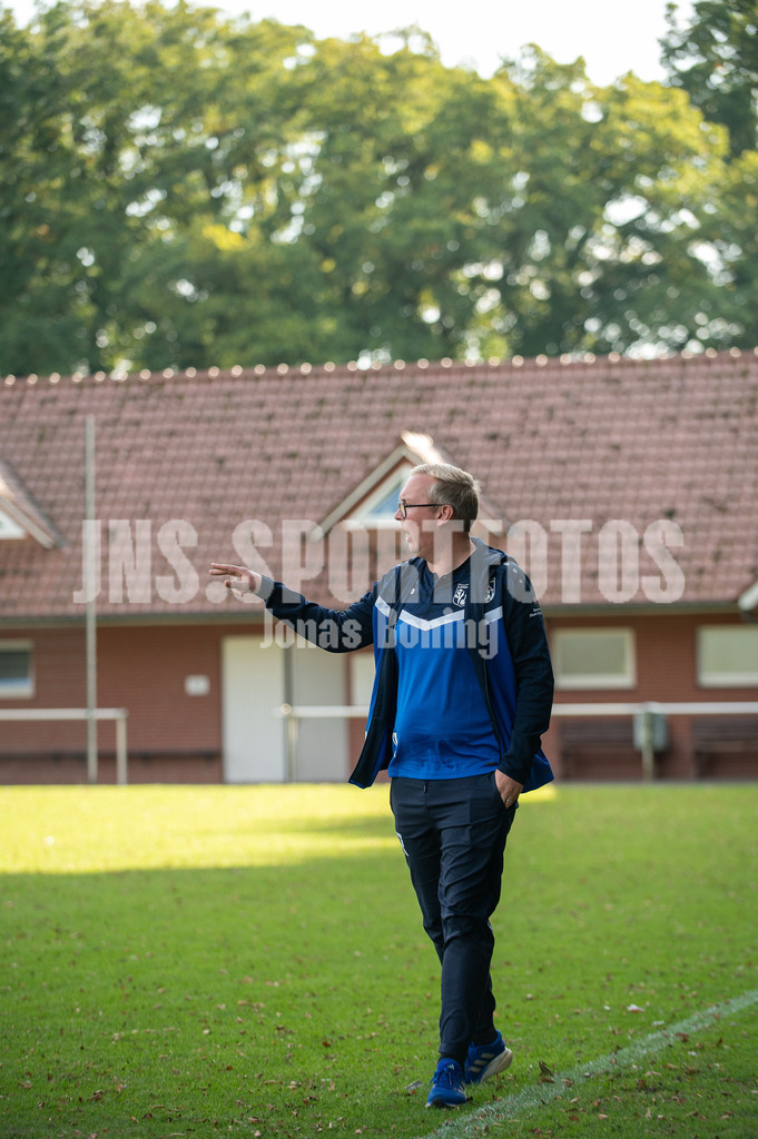 BWL_2267 | jns.sportfotos - Realisiert mit Pictrs.com