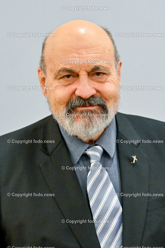 Pressekonferenz ProOriente_ Die Veränderung der Epoche-Herausforderung für die Christen_ 09.03.2023-6 | 09.03.2023, Presseclub Linz, AUT, Pressekonferenz Pro Oriente, Die Veraenderung der Epoche-Herausforderung fuer die Christen, im Bild Tomáš Halík (Professor für Soziologie an der Karlsuniversitaet in Prag)