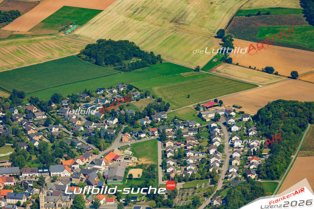 Rimbeck Warburg Bild- Das Luftbild wurde 2025 vom UL-Flugzeug heraus erstellt ( keine Drohne bzw. Drohnenaufnahme ) - Hochauflösende Luftaufnahme -Nicht vergleichbar mit Google Maps oder Satelittenbilder- Die Geschenkidee !Mit Lizenz und Bildrechte bestellbar - CC