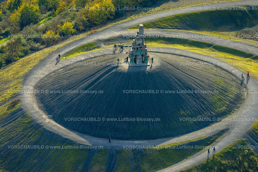 Gelsenkirchen221101992suedlich | Luftbild, Halde Rheinelbe mit Himmelstreppe Skulptur, Ückendorf, Gelsenkirchen, Ruhrgebiet, Nordrhein-Westfalen, Deutschland
