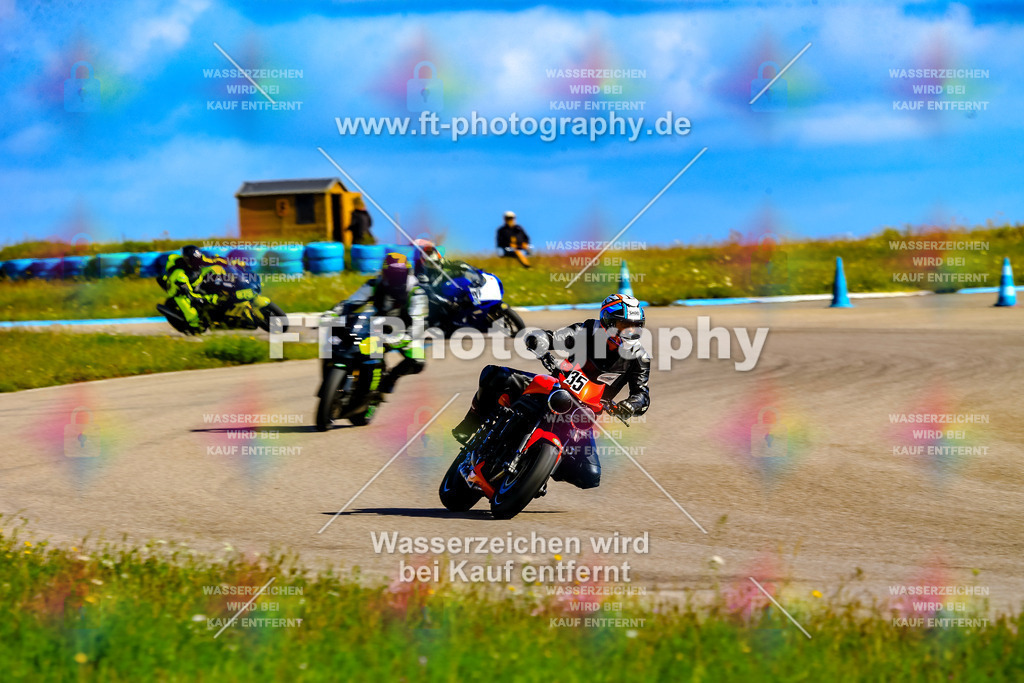 035-5199 | Hier findet Ihr Bilder von Touristenfahrten auf der Nürburgring Nordschleife oder von anderen Veranstaltungen die ich besucht habe. Viel Spass beim Durch Schauen 