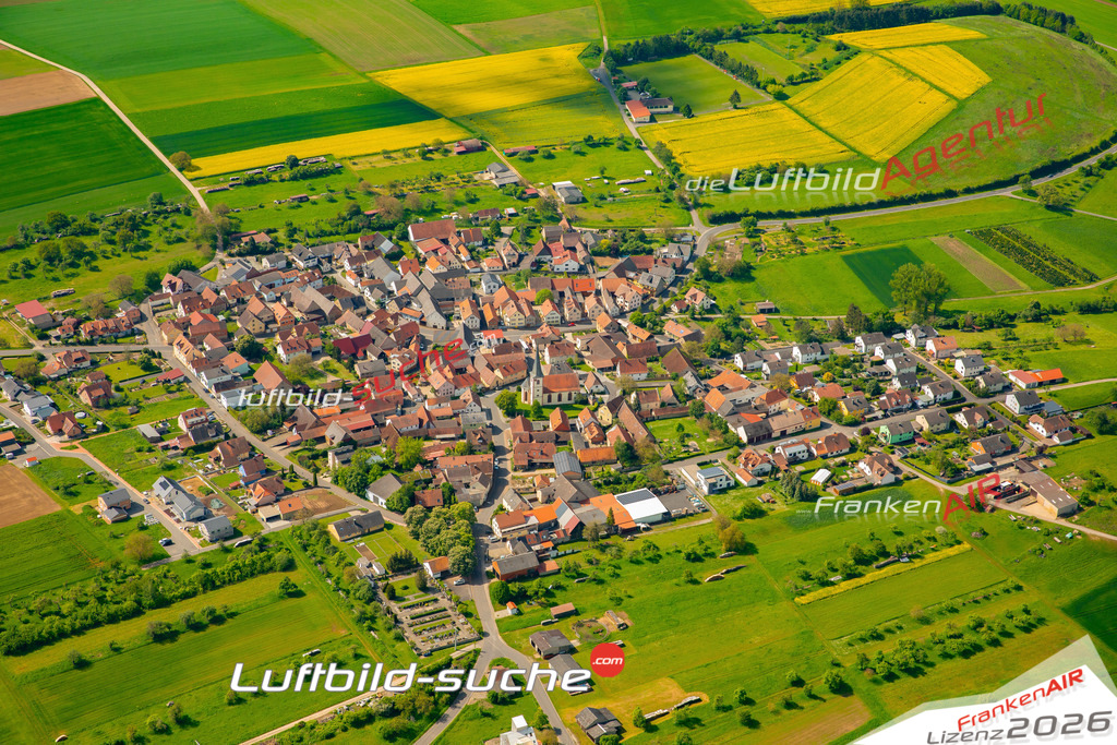 Das Luftbild zeigt : Altbessingen Arnstein - Die Luftaufnahme wurde 2024 vom UL-Flugzeug aus erstellt ( keine Drohne ) - Hochauflösende Luftaufnahme - Für grossformatige Ausdrucke geeignet. Die Geschenkidee !Mit Lizenz und Bildrechte bestellbar
