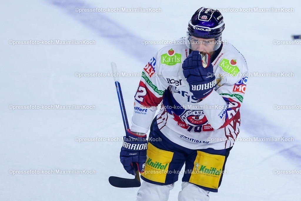 KEC23042501050 | 23.04.2025, Eishockey, DEL Finale Play-offs, Kölner Haie - Eisbären Berlin, Finale Spiel 3, Lanxess-Arena Köln: Torjubel nach dem 2:0 durch Torschütze Marcel Noebels (Eisbaeren Berlin #92) Tor