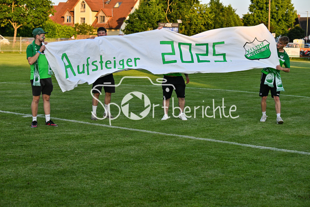 FC Emersacker - VfL Westendorf | Professionelle Sportfotos aus den Bereichen Fußball, Eishockey, Handball und vieles mehr. Ob Sieg oder Niederlage