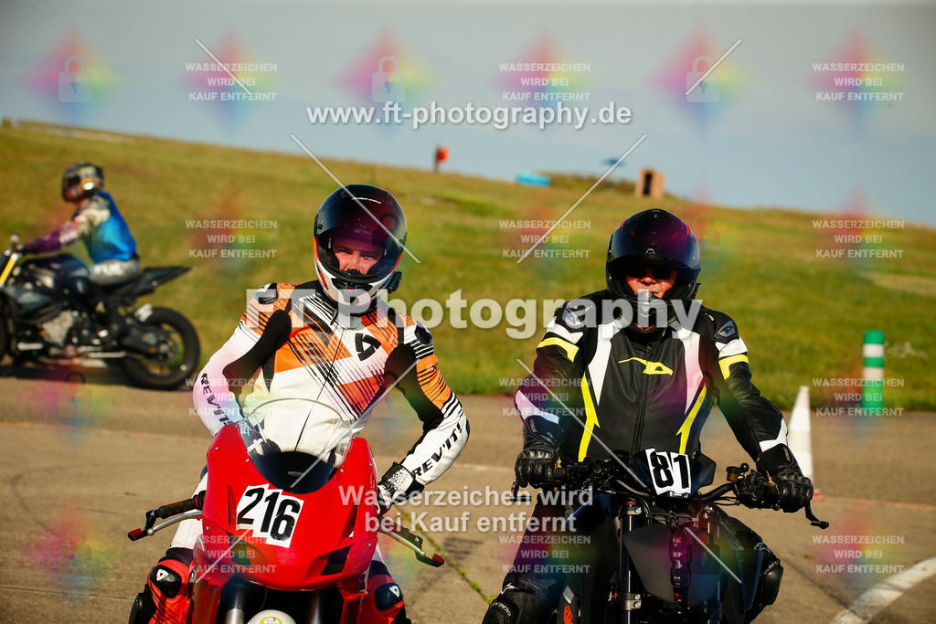 _MOT5754 | Hier findet Ihr Bilder von Touristenfahrten auf der Nürburgring Nordschleife oder von anderen Veranstaltungen die ich besucht habe. Viel Spass beim Durch Schauen 