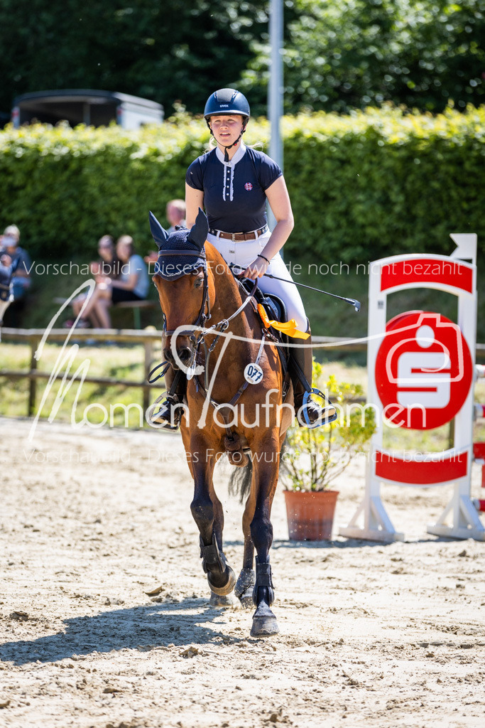 Donop24-Stil-L-088 | MomenTaufnahmen Pferdesportfotos