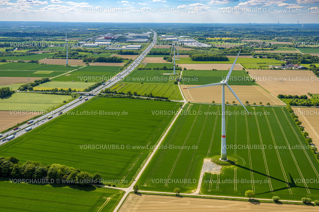 Hamm250500127 | Luftbild, Hellweg und Windräder auf einem Feld an der Autobahn A2, Stadtbezirk Rhynern, Hamm, Ruhrgebiet, Nordrhein-Westfalen, Deutschland