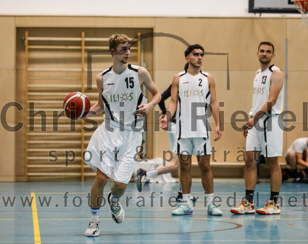 2023-10-08_006_TSV_Vaterstetten_gegen_ESV_Staffelsee | Vaterstetten, Deutschland, 08.10.2023:
Basketball, Bayernliga Herren Süd 2023 / 2024, 3. Spieltag, TSV Vaterstetten gegen ESV Staffelsee, Endergebnis: 62:90

Foto: Christian Riedel / fotografie-riedel.net