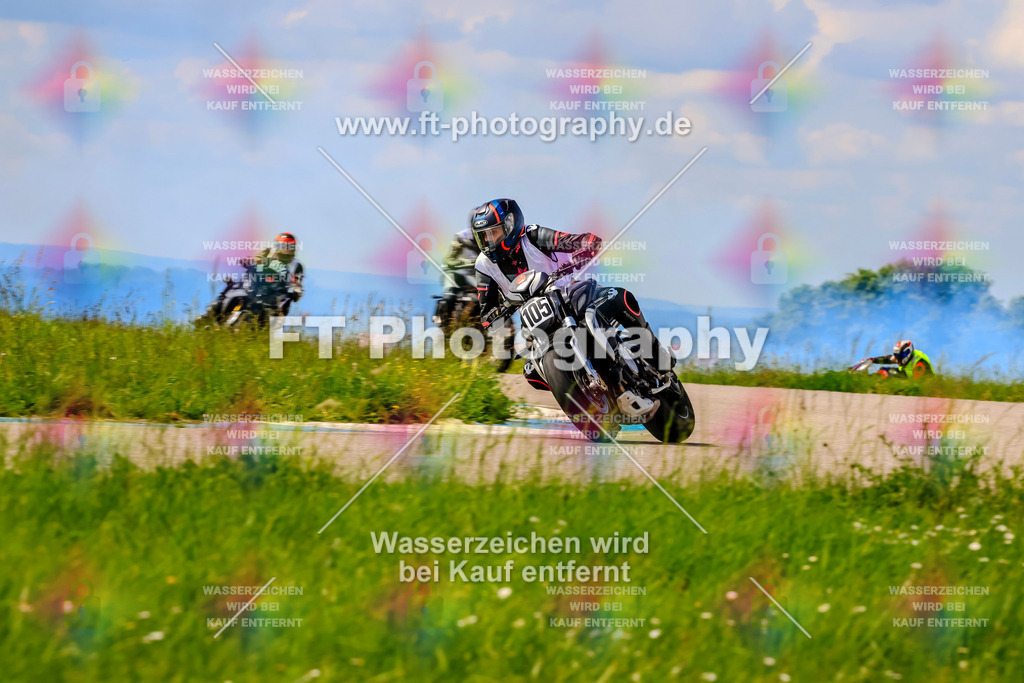 MotoTeam-0779 | Hier findet Ihr Bilder von Touristenfahrten auf der Nürburgring Nordschleife oder von anderen Veranstaltungen die ich besucht habe. Viel Spass beim Durch Schauen 