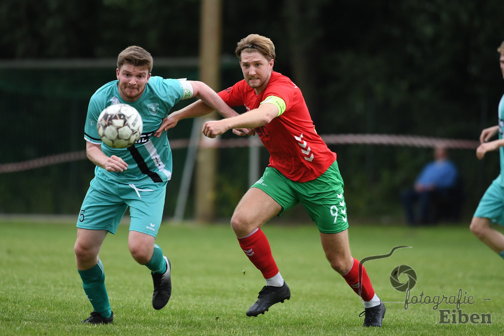 Sport-Duwe Cup | Sport-Duwe Cup Oldenburg; SSV Jeddenloh (weiß)-VFB Oldenburg (blau) am 05.07.2025 in Oldenburg (Sportanlage TuS Eversten), Photo: Philip Eiben 2025 - Realisiert mit Pictrs.com