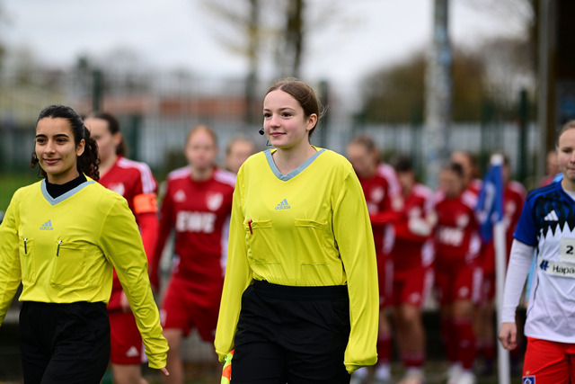 Fußball I Juniorinnen I Saison 2025-2026 I Regionalliga Nord I 7. Spieltag I Hamburger SV U17 - SpVg Aurich U17 I 03439 | Der Sportfotograf. - Realisiert mit Pictrs.com