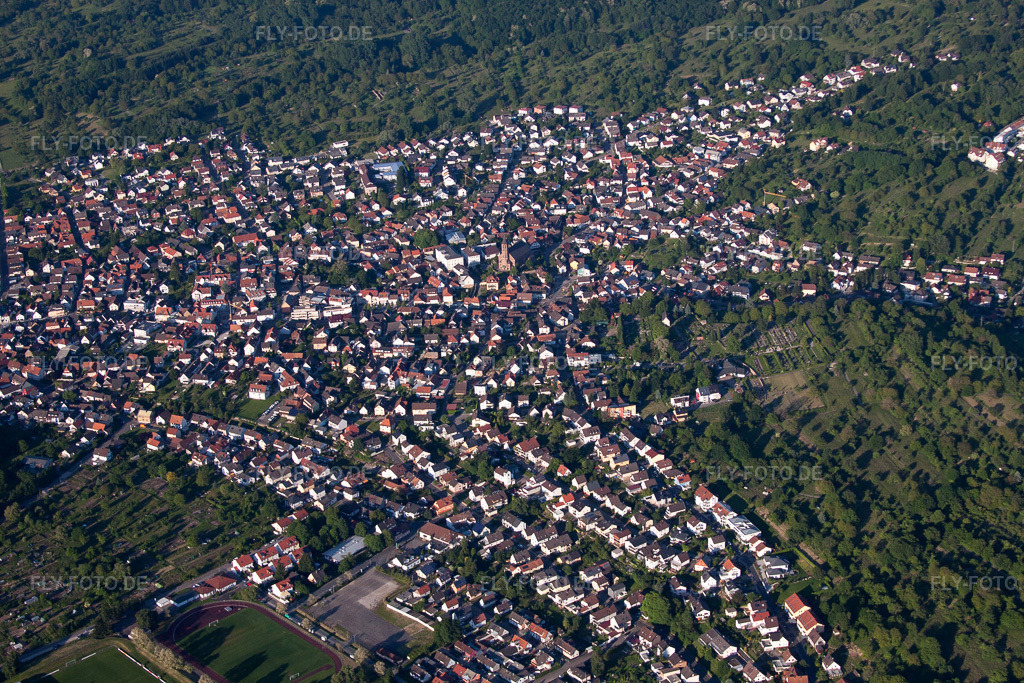Luftbild: Ortsansicht von Südwesten in Malsch im Bundesland Baden-Württemberg in Deutschland. Foto: IMG_57365.jpg vom 06.06.2013 durch Werner Riehm/FLY-FOTO.de