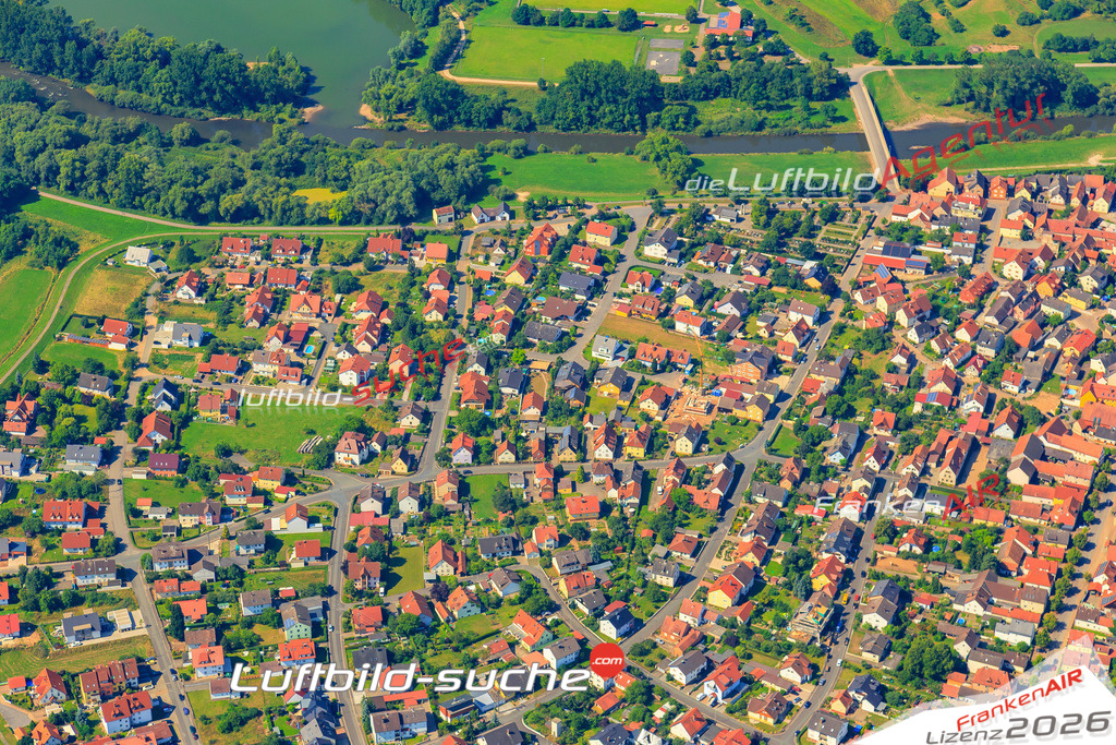 Die Luftaufnahme der Stadt Kemmern wurde vom UL-Flugzeug heraus erstellt ( keine Drohne )- hohe Auflösung für beste Qualität