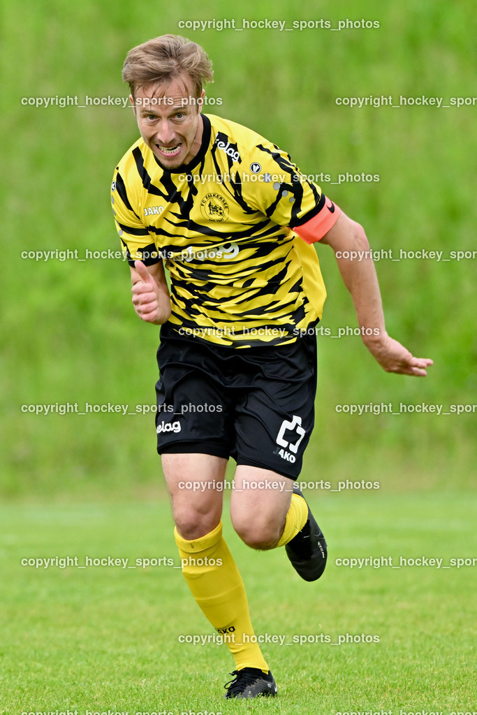 SV Wernberg vs. FC Faakersee | #23 Roman Adunka FC Faakersee, SV Wernberg vs. FC Faakersee, SV Wernberg vs. FC Faakersee am 01.06.2024 in Wernberg (Sportplatz Wernberg), Austria, (Photo by Bernd Stefan)
