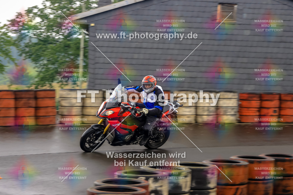 OBK-6086 | Hier findet Ihr Bilder von Touristenfahrten auf der Nürburgring Nordschleife oder von anderen Veranstaltungen die ich besucht habe. Viel Spass beim Durch Schauen 