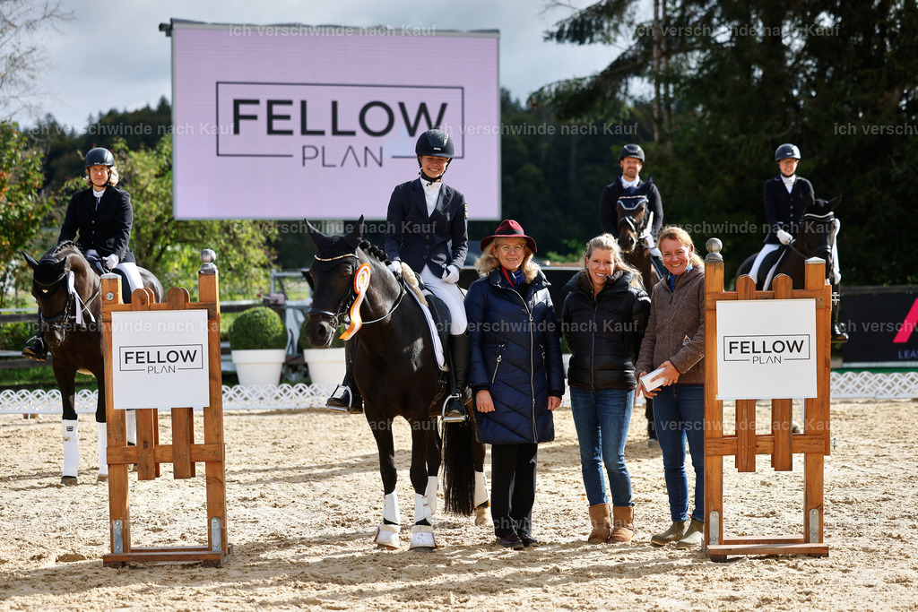 02-Siegerehrung-DRESSUR L_  -StoibPH-4659 | working equitationturnier fotograf videograf stoibphotography marixx film working equitation deutschland reitsport turnierfotografie eventfotografie equestrian events