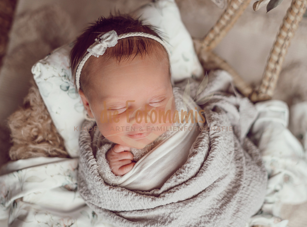 Amalia fertig-29 | Die Fotomamis – Eure Fotografen für Babybauch-, Neugeborenen-, Familien-, Kindergarten- und Hochzeitsfotografie. Mit Feingefühl, Leidenschaft & Liebe zum Detail.