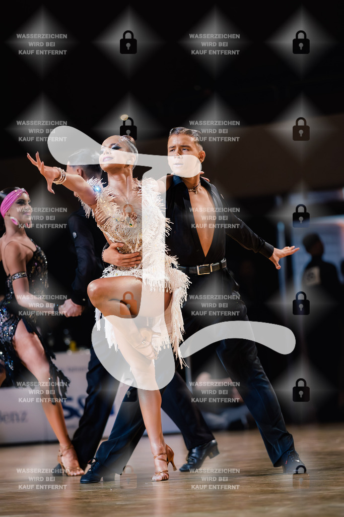 Goldstadtpokal 2025 - WDSF Open Latin Youth 2nd (72) Ivan Smekalkin _ Yeva Liermontova (Schwarz Weiß Club Pforzheim)-2025-01-25-8731 | Webshop for digital downloads and prints of dance sport, event & show photographer Julian Link - Realisiert mit Pictrs.com