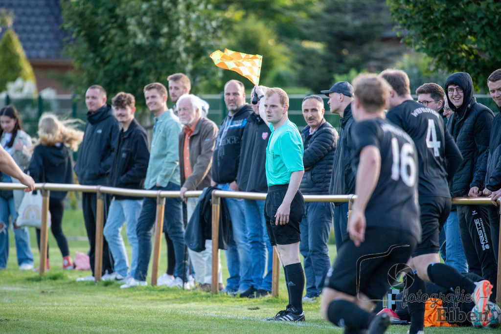 TV Metjendorf-SVE Wiefelstede | Kreisliga Herren;TV Metjendorf (rot)-SVE Wiefelstede (schwarz) am 08.08.2023; in Metjendorf (Sportanlage Metjendorf), Photo: Philip Eiben 2023 - Realisiert mit Pictrs.com