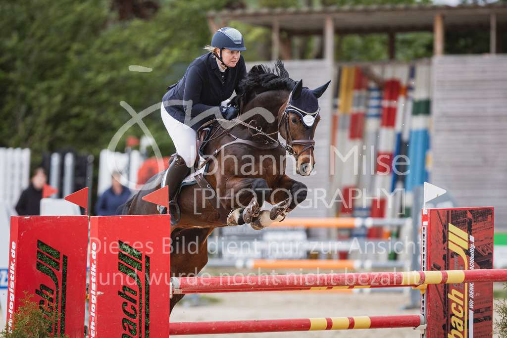 250504_SpengeW_M2-Spr-429 | Deine schönsten Turniermomente als professionelle Fotos! Entdecke hochwertige Pferdesport-Fotografie im Online-Shop. Jetzt Fotos finden & bestellen!