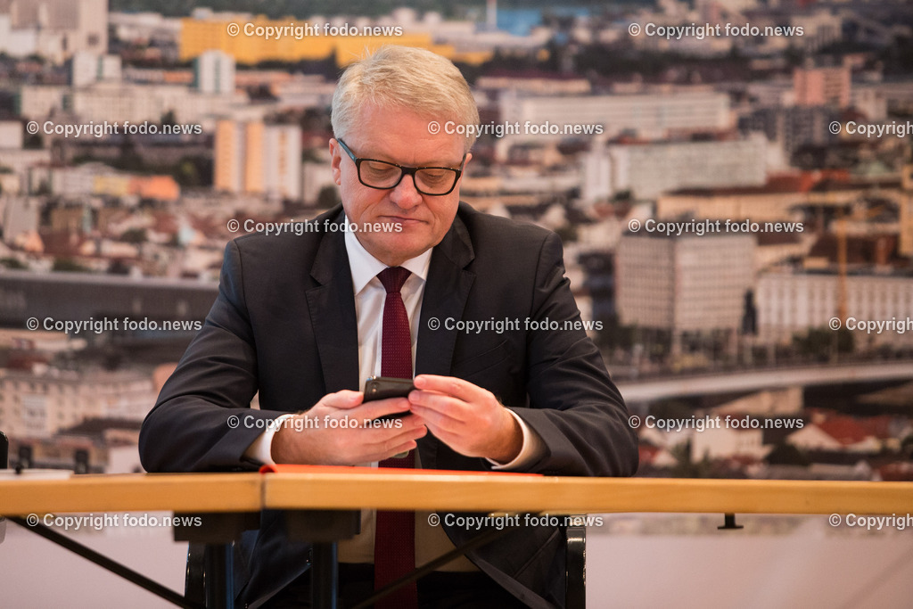 Klaus Luger (SP_ Bgm. der Stadt Linz)_ 22.08.2024-43 | 22.08.2024, Altes Rathaus, AUT, Buergermeister Klaus Luger, im Bild Klaus Luger (SP, Buergermeister der Stadt Linz) Archiv und Ansichten der letzten 10 Jahre