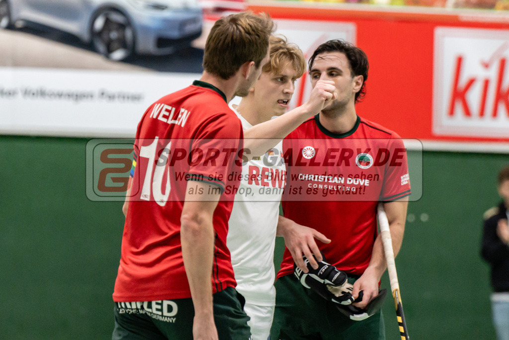 SFE_20250112_0116 | Köln, Deutschland, 12.01.2025:  ßHockey 1. Bundesliga Damen Rot-Weiss Köln - Crefelder HTC im KTHC Stadion Rot-Weiss Köln Tennis and Hockey Club am 12.01.2025 in Köln, Deutschland. (Foto von Stephan Fehrmann)Köln, Germany, 12.01.2025: ßHockey 1. Bundesliga Damen Rot-Weiss Köln - Crefelder HTC in KTHC Stadion Rot-Weiss Köln Tennis and Hockey Club at 12.01.2025 in Köln, Deutschland. (Foto from Stephan Fehrmann)