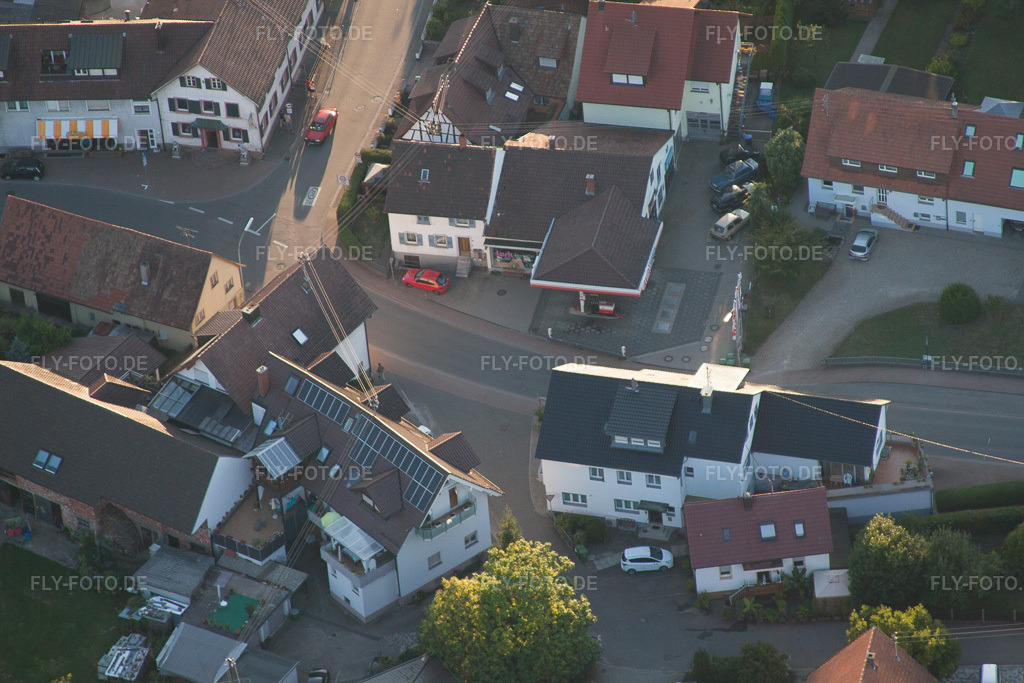 Luftbild: HOCK IN im Ortsteil Elgersweier in Offenburg im Bundesland Baden-Württemberg in Deutschland. – Foto: IMG_59330.jpg vom 15.08.2013 durch Werner Riehm/FLY-FOTO.de – Auflösung des Originals: 4752 x 3168 px