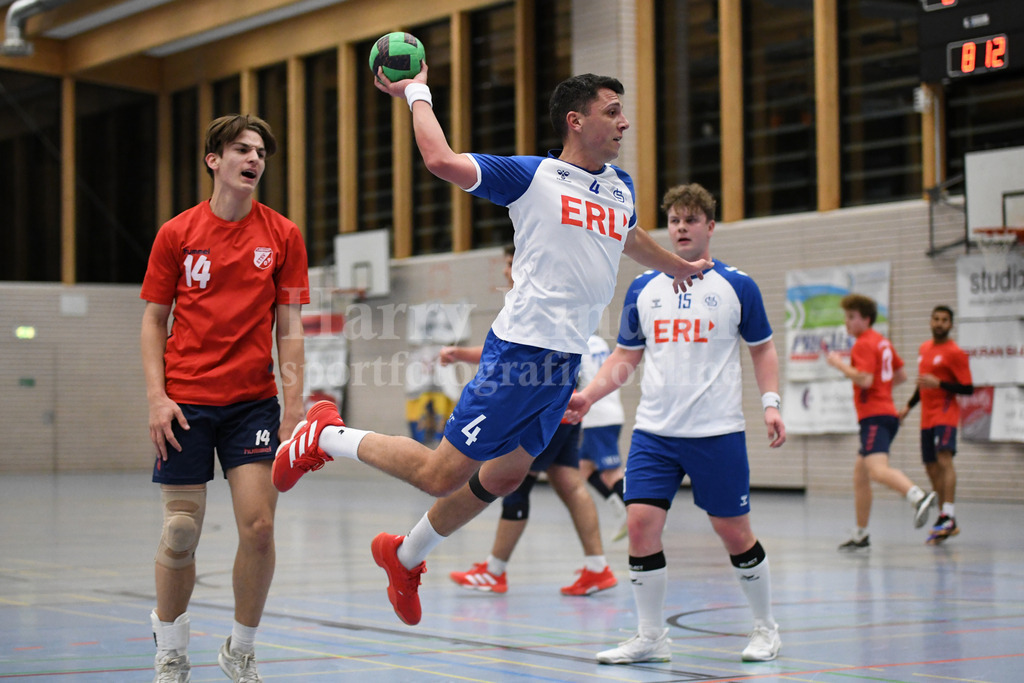 HC Deggendorf : ETSV 09 Landshut II | Valentin Lotos  (HC Deggendorf  #4) - Realisiert mit Pictrs.com