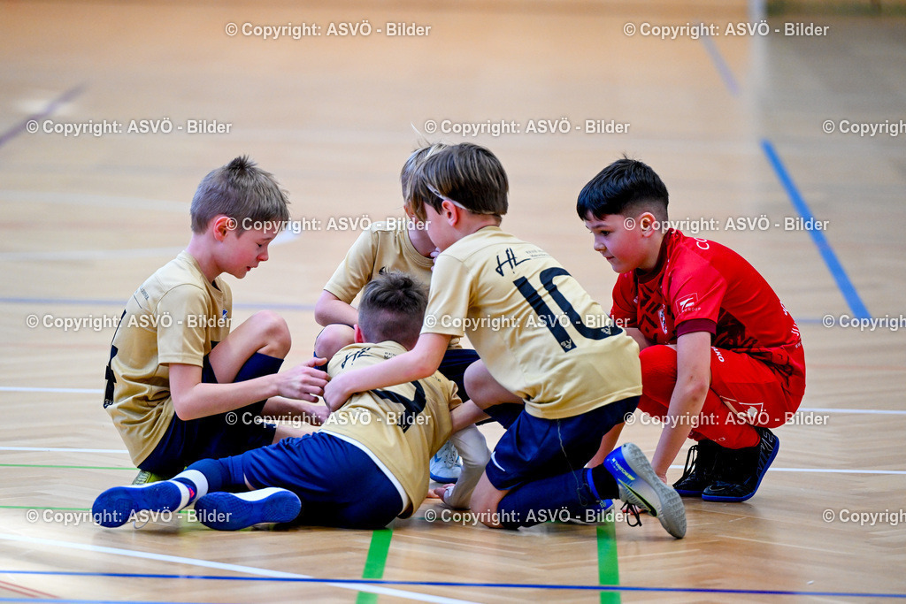 ASVÖ_ Fussballturnier SV Gallneukirchen_ 09.02.2025-82 | 09.02.2025, Gallneukirchen, AUT, ASVÖ, Fussball Nachwuchs Hallenturnier 2025, SV Gallneukirchen im Bild Teilnehmer U 9©Harald Dostal / fodo.media - Realisiert mit Pictrs.com