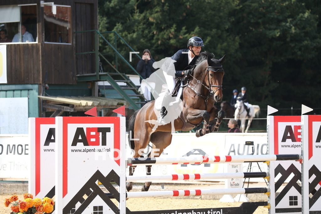 DL2Q4303 | Willkommen bei Brunnmayr - Design & Fotografie – Ihrem Spezialisten für Reitturniere und Pferdeveranstaltungen in Oberösterreich, Salzburg und Bayern! Seit über 17 Jahren sind wir leidenschaftlich dabei.