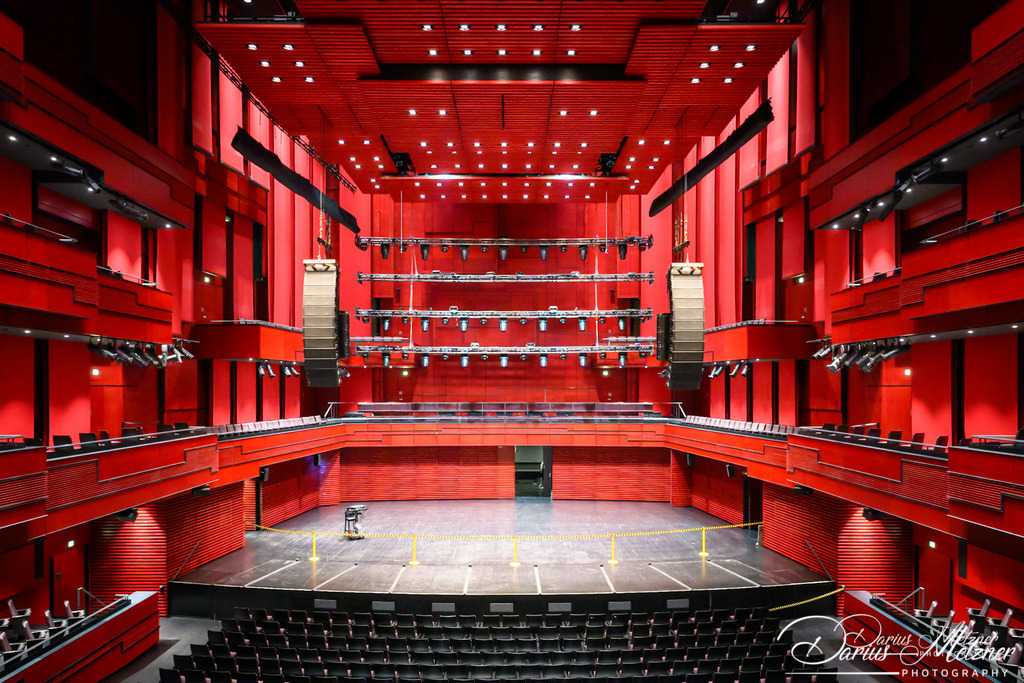 Die Harpa auf Island | Die Harpa ist das 2011 neueröffnete Opern- und Konzerthaus in der isländischen Hauptstadt Reykjavík