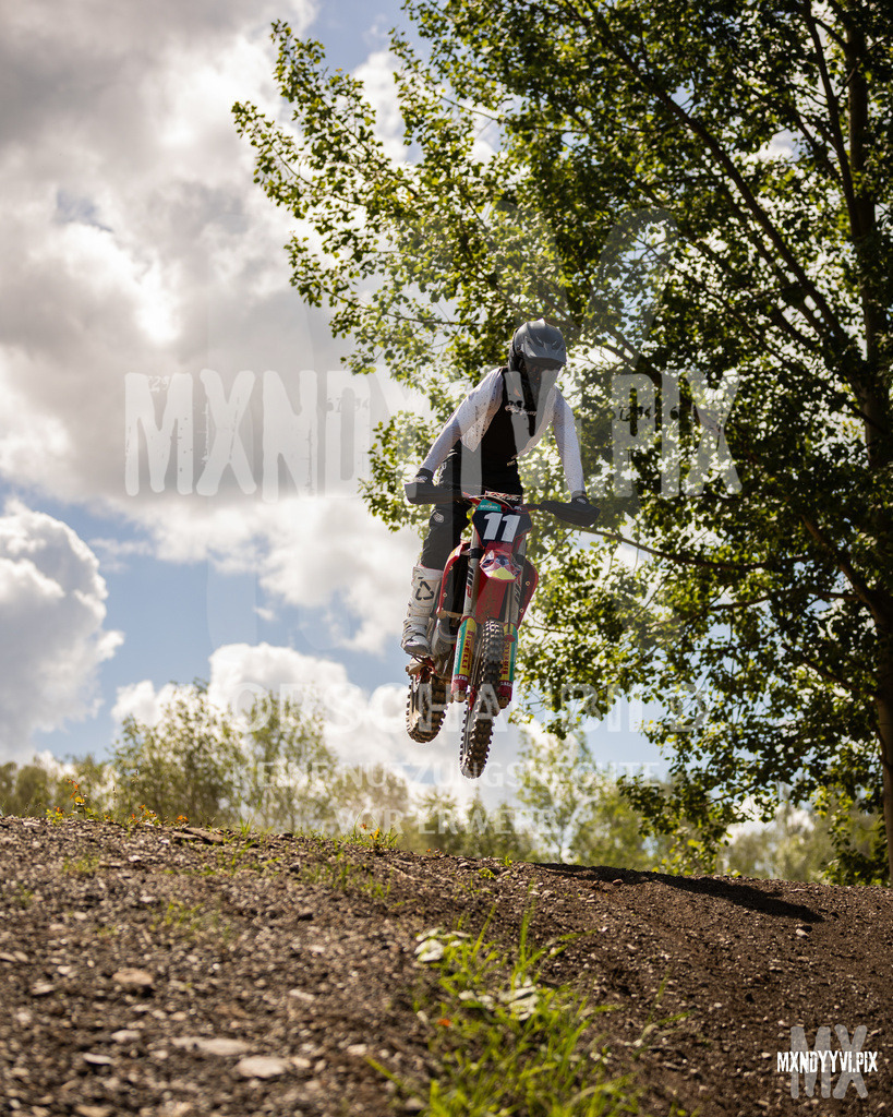 866A1031 | mxndyyvipix