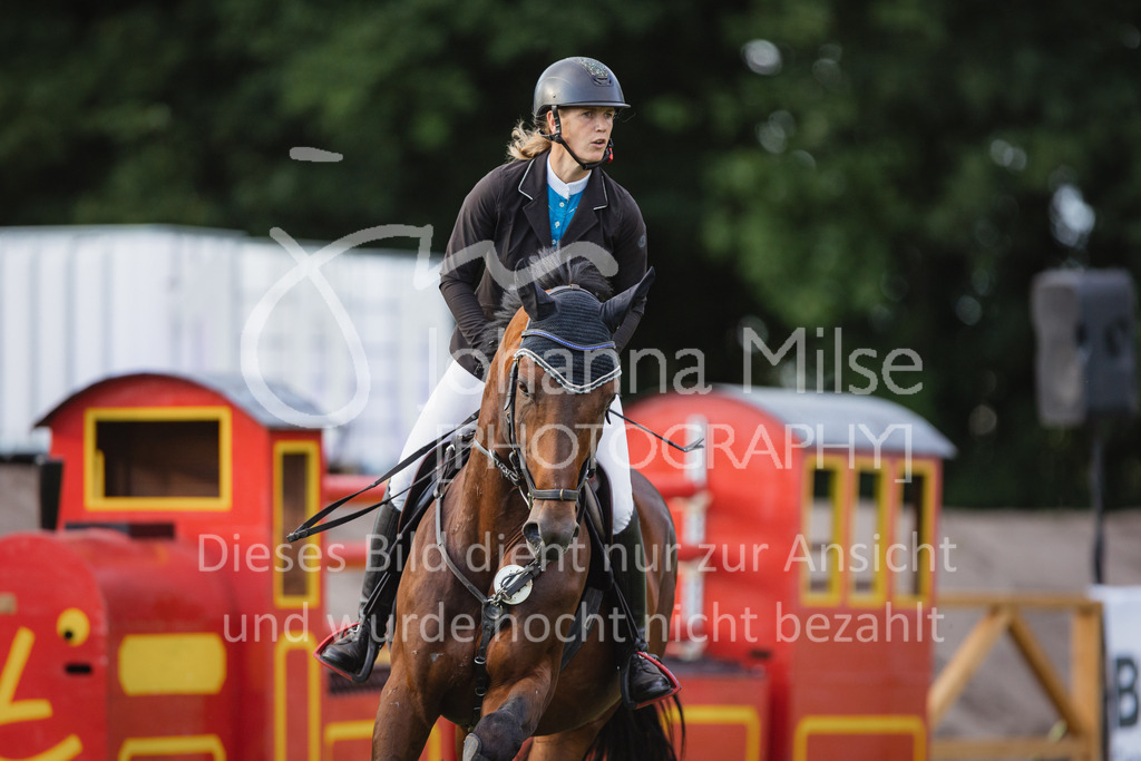 220714_LC_A2-Spr-922 | Deine schönsten Turniermomente als professionelle Fotos! Entdecke hochwertige Pferdesport-Fotografie im Online-Shop. Jetzt Fotos finden & bestellen!