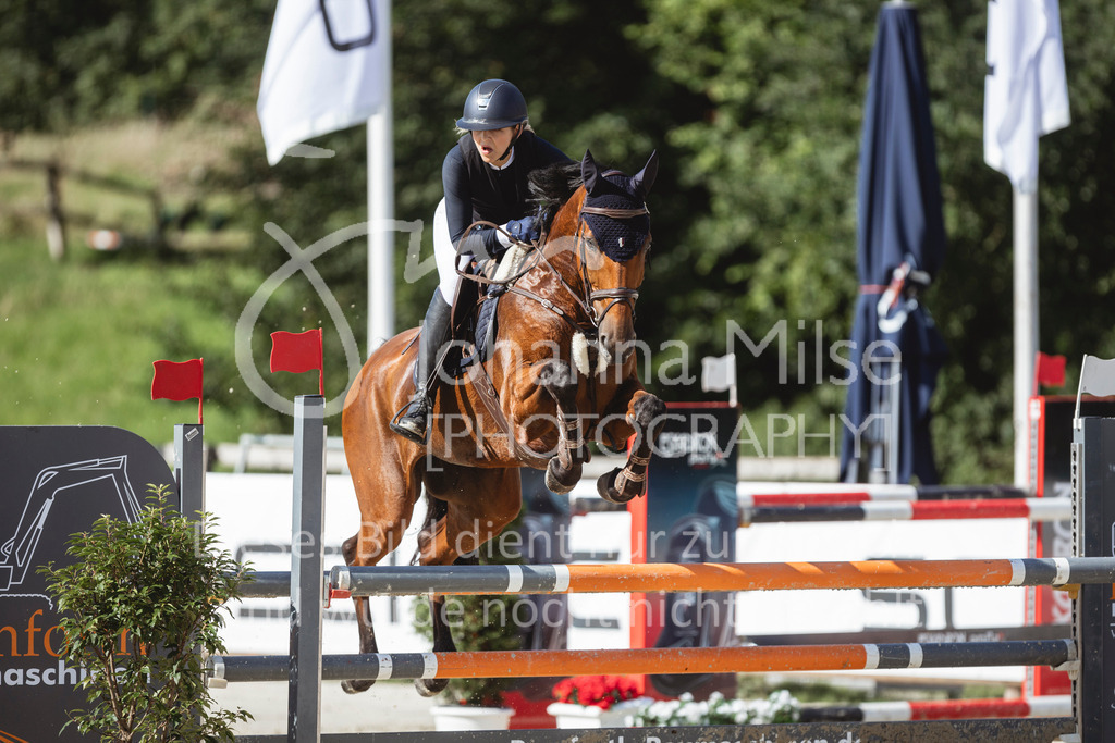 240714_BHO_M2-Spr-1-200 | Deine schönsten Turniermomente als professionelle Fotos! Entdecke hochwertige Pferdesport-Fotografie im Online-Shop. Jetzt Fotos finden & bestellen!