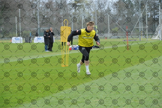 RGE_9152 | Hertha BSC, 2.Bundesliga, Herren, Training, Saison 2025/26, Julian Eitschberger  ( Hertha BSC ),  Montag, 30.03. 2026,   Fotograf: Ralf Gebhardt - Realisiert mit Pictrs.com