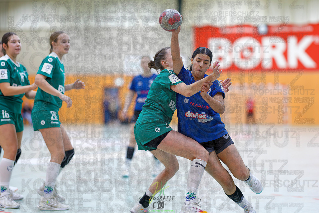 Jugenbundesliga wJB; HSG Kleenheim/Langgöns - SG Kappelwindeck/Steinbach | Jugenbundesliga wJB; HSG Kleenheim/Langgöns - SG Kappelwindeck/Steinbach am 23.11.2025 in Oberkleen (Weidig-Halle)Photo © 2025 - Jörg Heinrich - Realisiert mit Pictrs.com