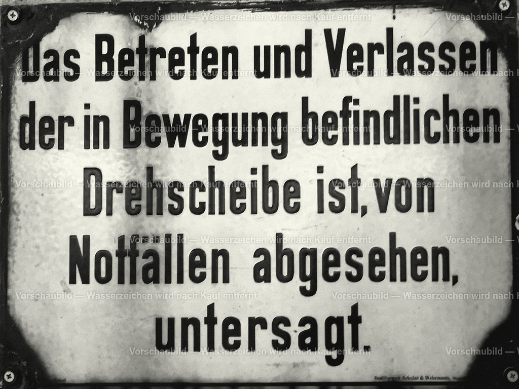 Drehscheibe | online Fotogalerie mit schwarz-weiß Fotografien und Shop für zeitlose  Poster und Leinwände in stilvollem schwarz weiß  - Realisiert mit Pictrs.com