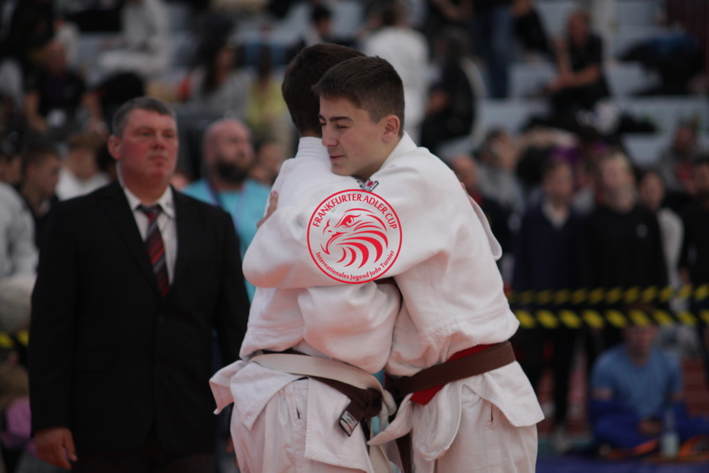 IMG_4221 | Fotos vom Adler Cup - Pictures from Adler Cup

Hier findet Ihr alle Eindrücke und großen Momente der Adler Cup Wochenenden. Here you will find all impressions and great moments of the Adler Cup weekends. - Realisiert mit Pictrs.com